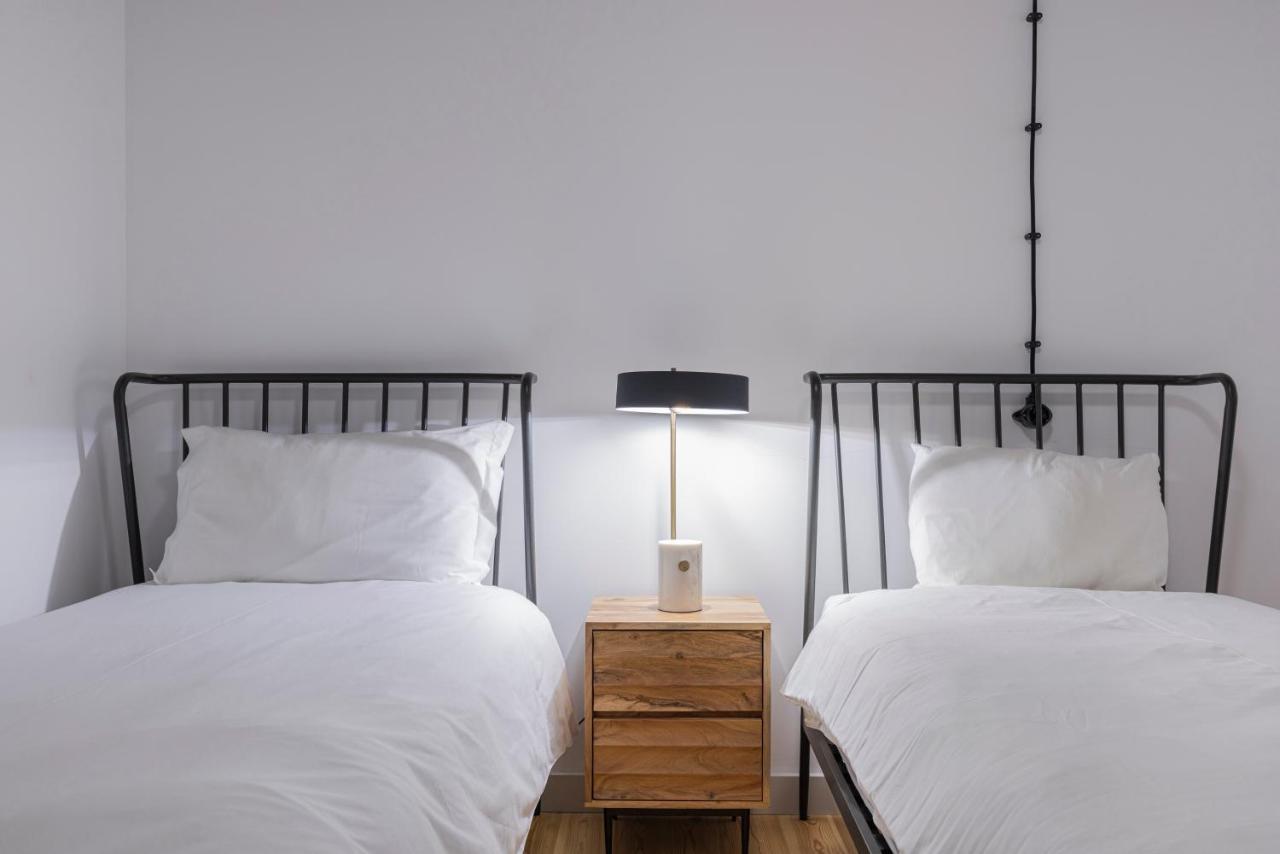 Glamorous 3Bdr Apartment In City Center By Lovelystay Lisboa 外观 照片