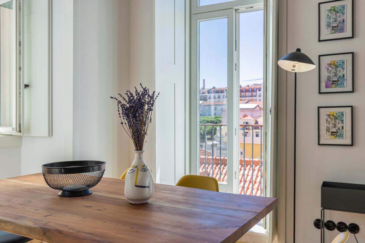 Glamorous 3Bdr Apartment In City Center By Lovelystay Lisboa 外观 照片